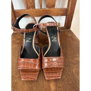 Deltan brown crocodile block heels